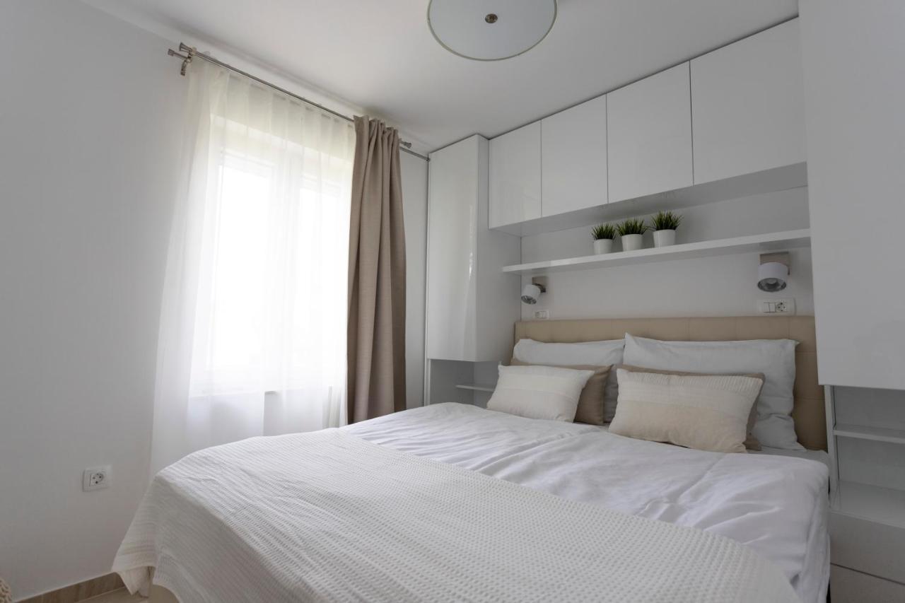 Luxury Mantinela Apartment Малинска Екстериор снимка